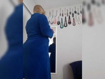 QueenAnitaDix webcam model stream image