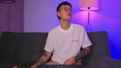 LeaneSeb webcam stripchat model stream image