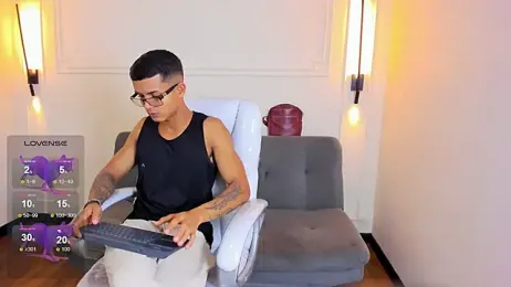 Paradise_boy_s webcam model stream image