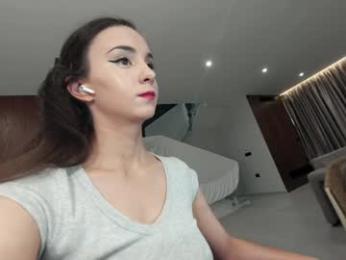 ehotlovea webcam chaturbate model stream image