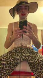 sweet_dreams webcam cam4 model stream image