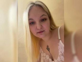 SweetRaffaella webcam model stream image