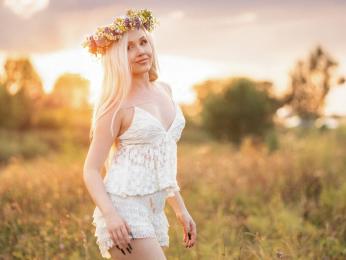 EllieFrosty webcam model stream image