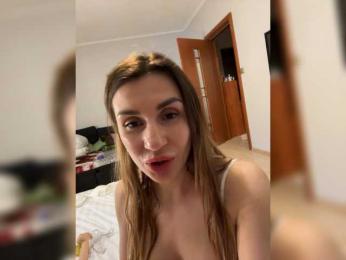 HotOlesya88 webcam model stream image