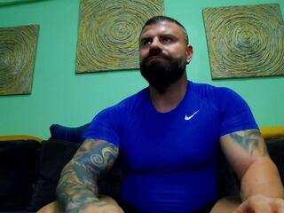 Xtream Leonard webcam model stream image