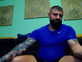 Xtream Leonard webcam model stream image