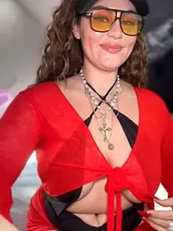 lovely_beast webcam model stream image