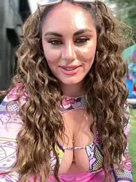 lovely_beast webcam model stream image