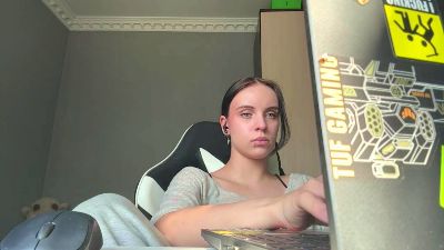 caramelutaste webcam model stream image