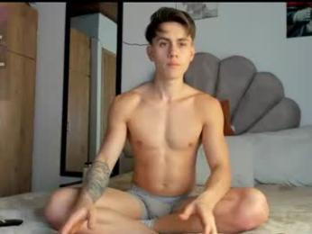 manucute_23_ webcam model stream image