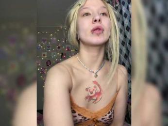 Miley webcam bongacams model stream image