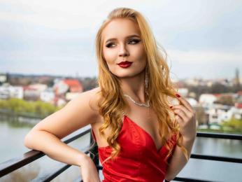 ChloeRichardson webcam model stream image