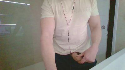 queue22 webcam model stream image