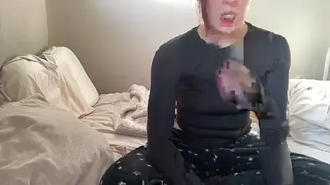18yoteenvirgin webcam model stream image