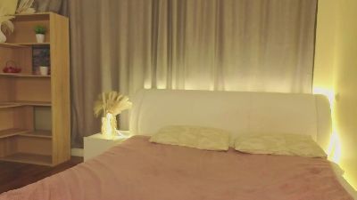 LynneRencher webcam model stream image