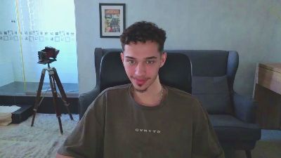 KaydenDrew webcam model stream image