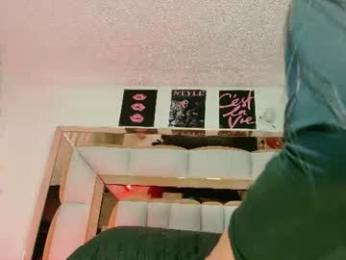 im_yours_01 webcam model stream image