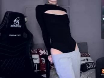 milana_sexwife webcam model stream image