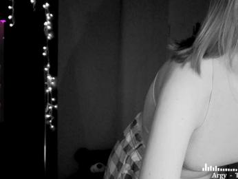 Vita-min-4ik webcam model stream image