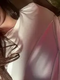 Hoot-Anime- webcam model stream image