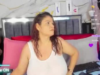 lady_lucy69 webcam model stream image