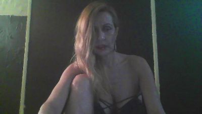 Traucka webcam model stream image