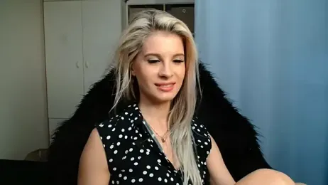 KristineGlow webcam stripchat model stream image