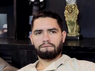 Deivid James webcam flirt4free model stream image