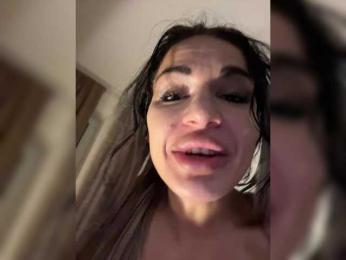 NotBellucci webcam bongacams model stream image