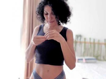 Curly-Sue webcam model stream image