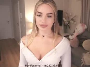 nicole_blueberry webcam model stream image