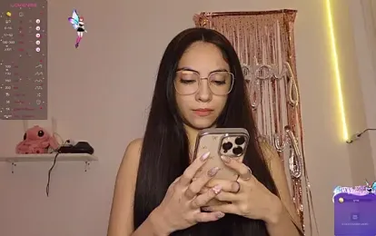 ZaraaFox webcam stripchat model stream image