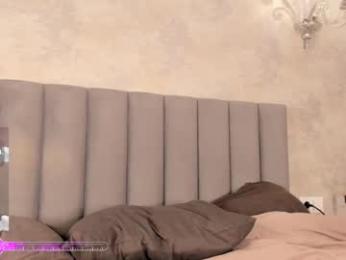 your__voice webcam model stream image