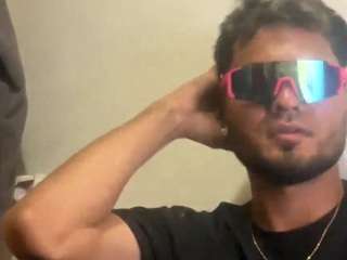 aleegtierrez261198 webcam model stream image