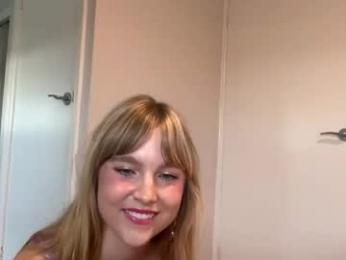 kittengirlxo webcam chaturbate model stream image