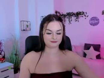 nikki_kiss_ webcam model stream image