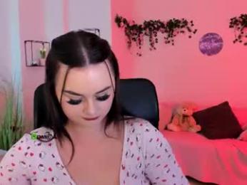 nikki_kiss_ webcam model stream image