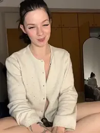 RoxiBlack webcam model stream image