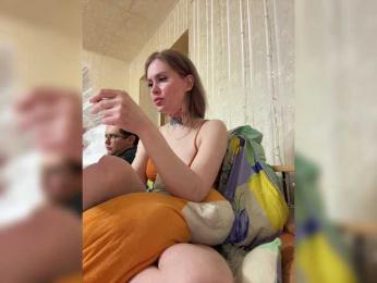 Letti28 webcam bongacams model stream image