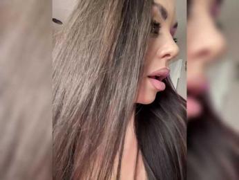 -Hennessy- webcam bongacams model stream image