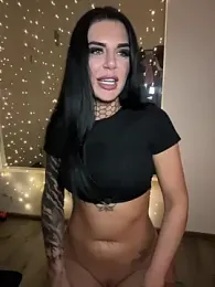 LexiCoco webcam model stream image