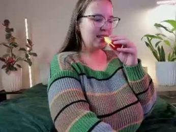 your_pennyy_ webcam model stream image