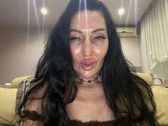 KorolevaQween000 webcam model stream image
