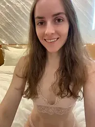 EmilyLinden webcam model stream image