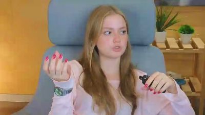 ShielaTudor webcam model stream image
