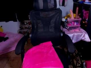 karliekayozz webcam model stream image