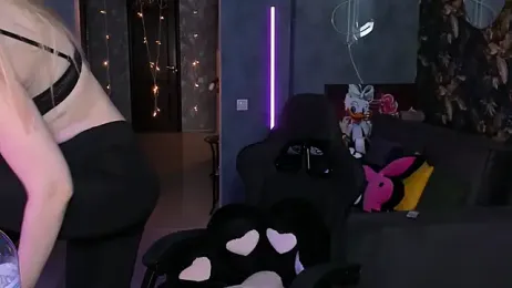 Blckmirrorr webcam model stream image