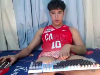 asiancum_peter webcam chaturbate model stream image