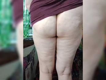 SilverAliana webcam model stream image