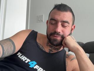 Izzi webcam model stream image